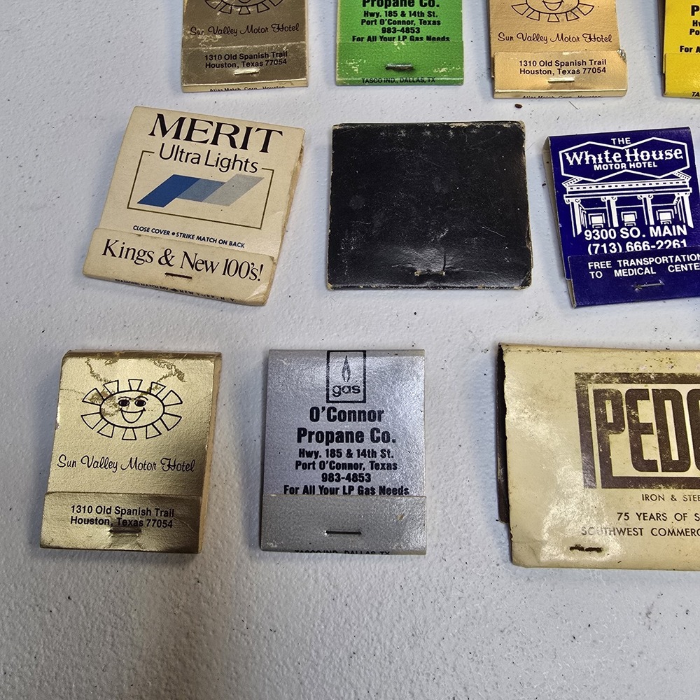Lot of 14 Random Vintage Advertising Matchbooks - Picture 5 of 7
